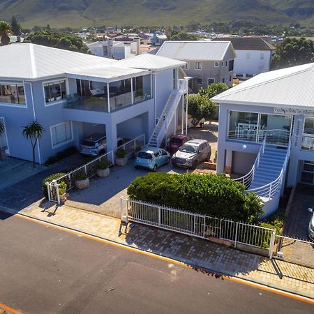 Hotel Footprints In Kleinmond Esterno foto