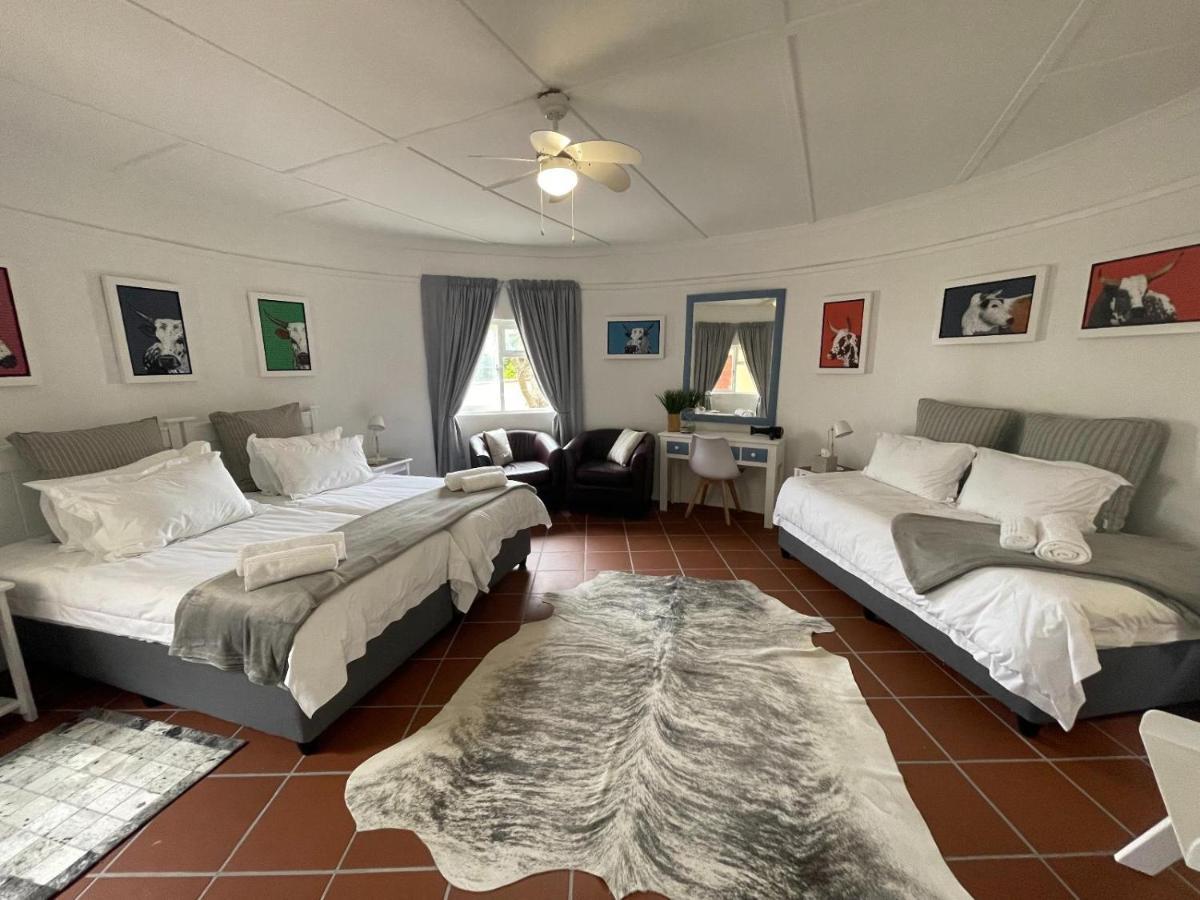 Hotel Footprints In Kleinmond Esterno foto