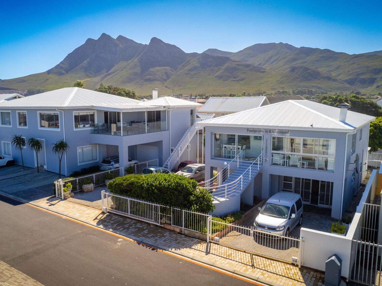 Hotel Footprints In Kleinmond Esterno foto